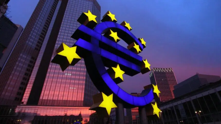 ECB Executive Says Inflation Risks Are Balanced